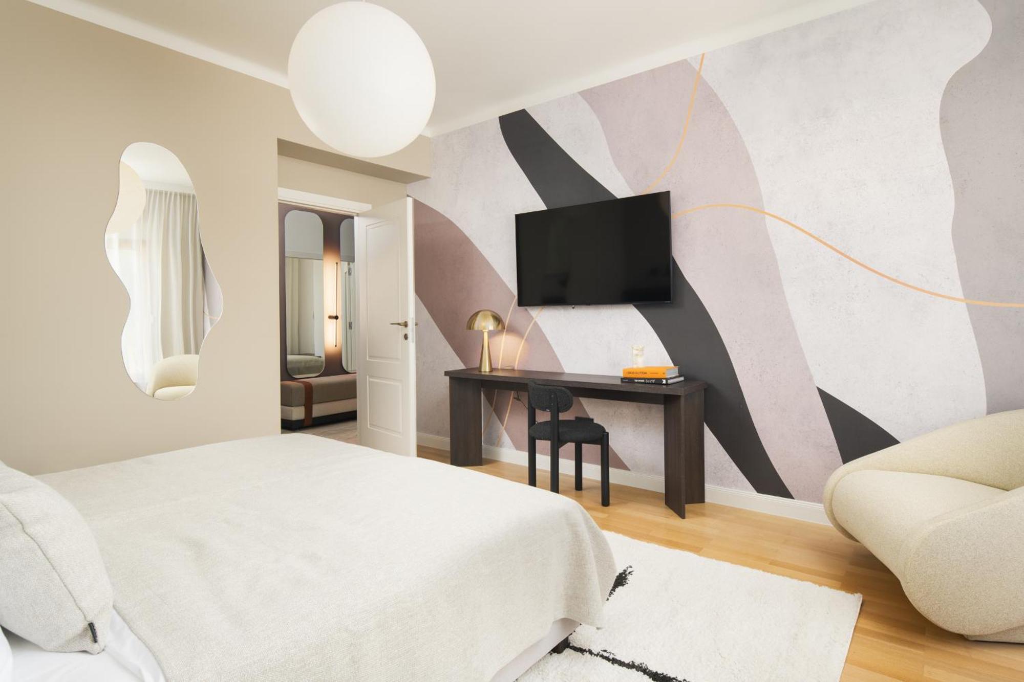 Luxury Bellux For 5, Old Town And Bacvice Sandy Split